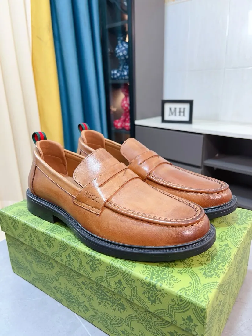 Men's shoes 💰500🌹🌹[GUCCI Gucci] A new style of formal men's leather shoes is coming ~ The original quality upper is made of Italian cowhide➕The leather is soft and delicate, comfortable and soft. The top layer of genuine leather, rubber wear-resistant outsole, the shoe shape is dignified and domineering, and the luxury charm is not concealed! The natural and free nouveau riche leads the trend. Code number: 38-44